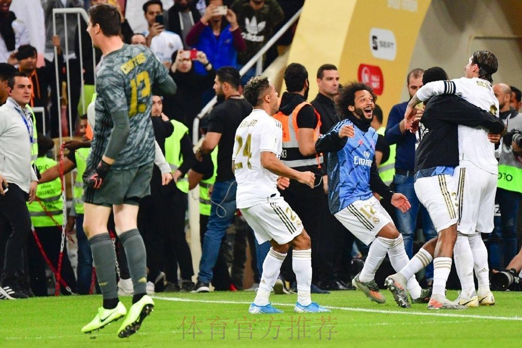 皇马食「包」大炒争四连胜 皇马食「包」大炒争四连胜